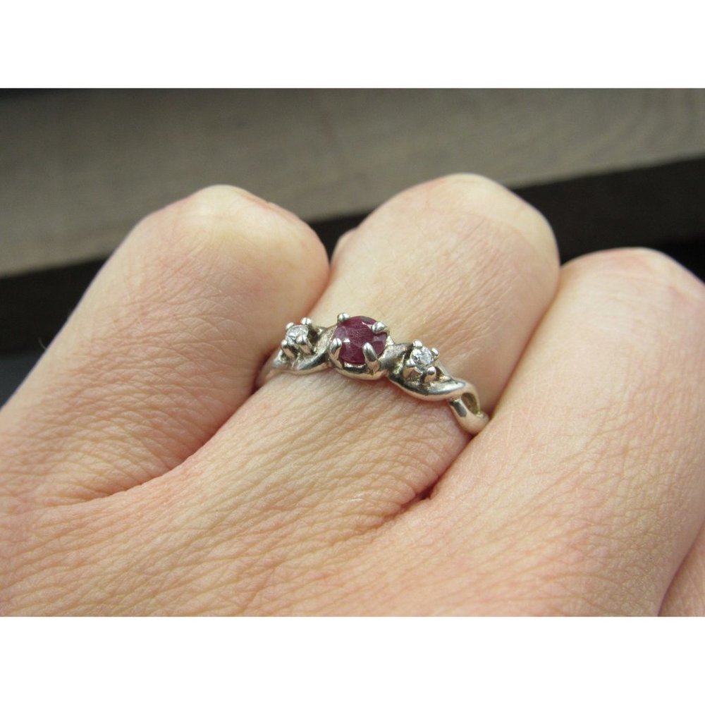 Size 7 Sterling Silver Rustic Rough Ruby And Cz G… - image 5
